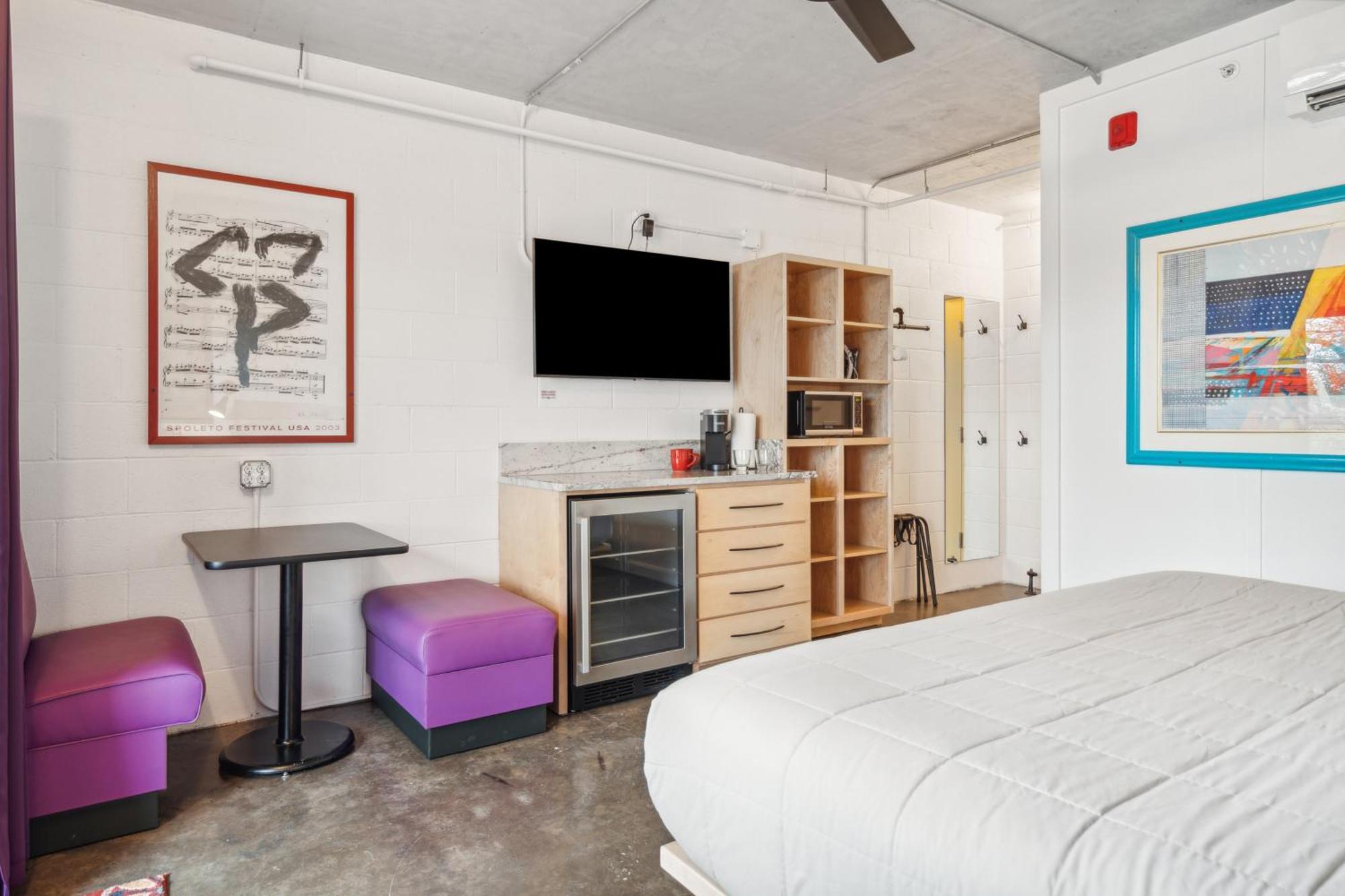 Boutique Vera Hotel In The Heart Of フォーリービーチ エクステリア 写真