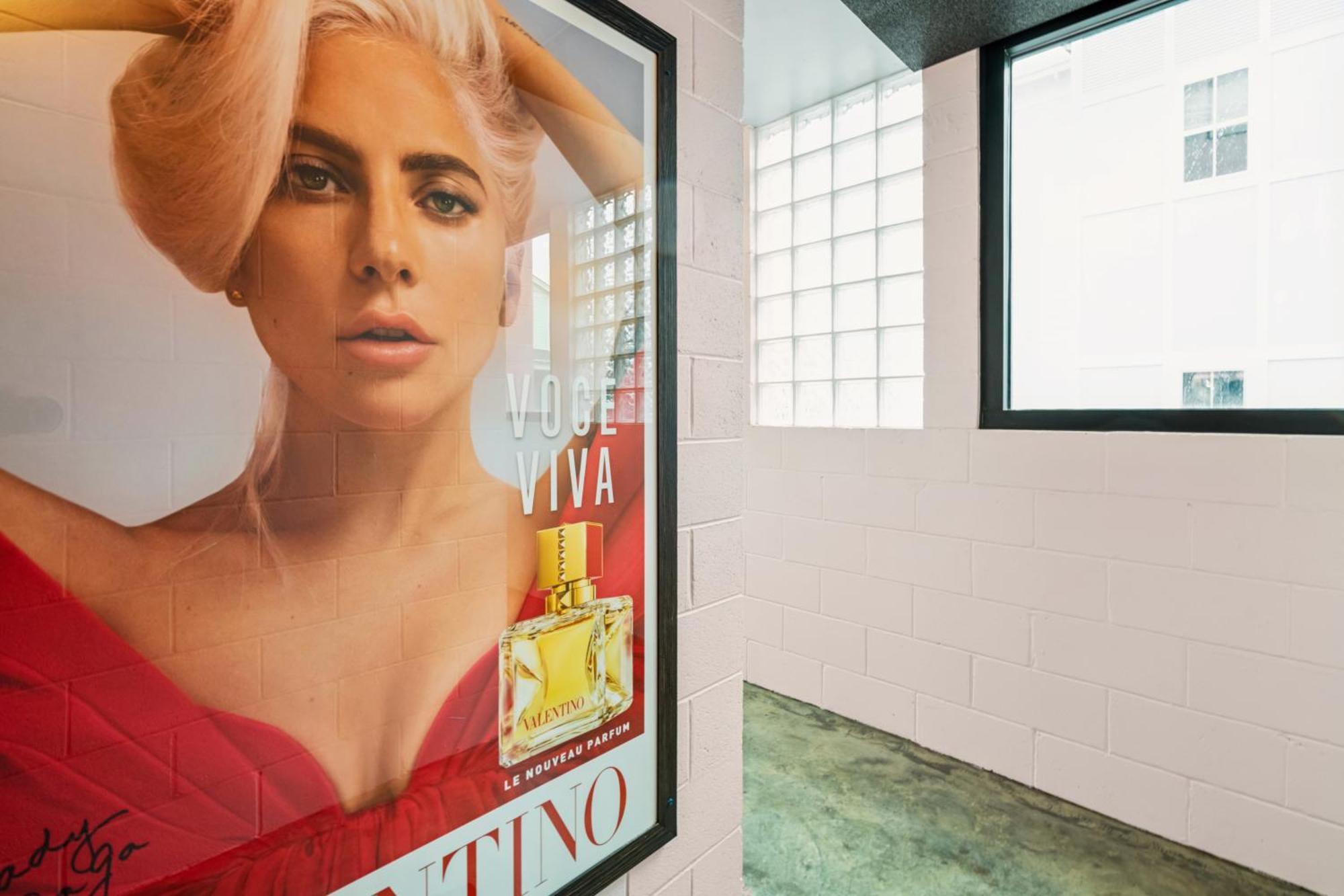 Boutique Vera Hotel In The Heart Of フォーリービーチ エクステリア 写真
